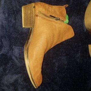 Lucky Brand Leather  Basonta  brown Ankle Boot 8.5